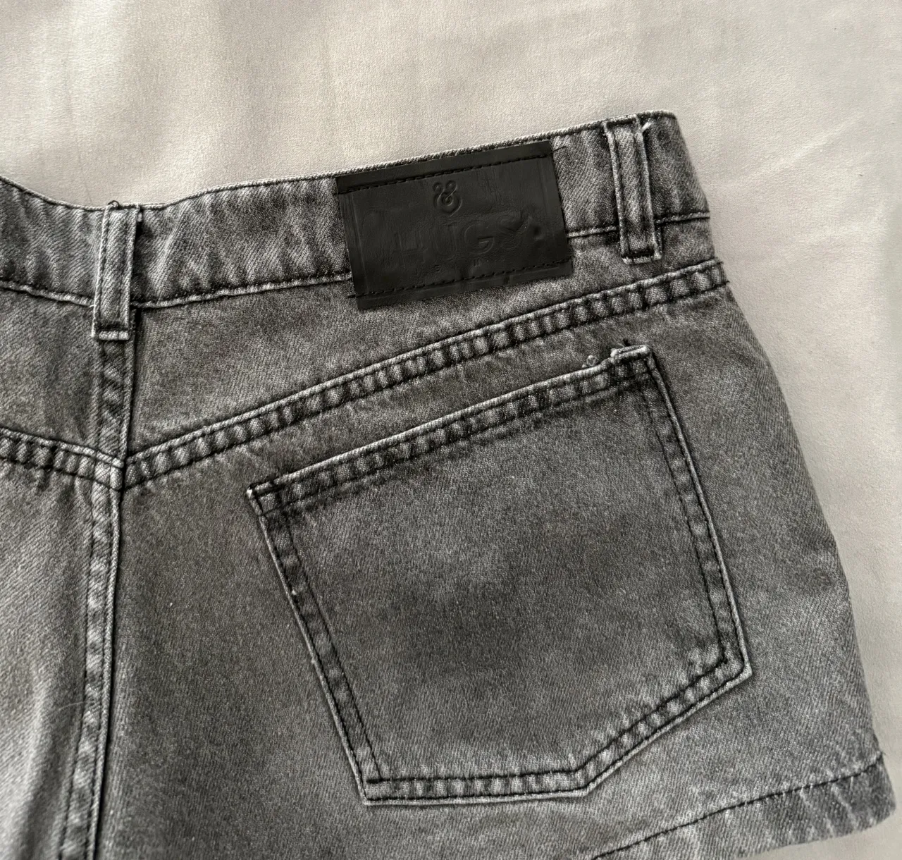 Short HUGS - Vista 3