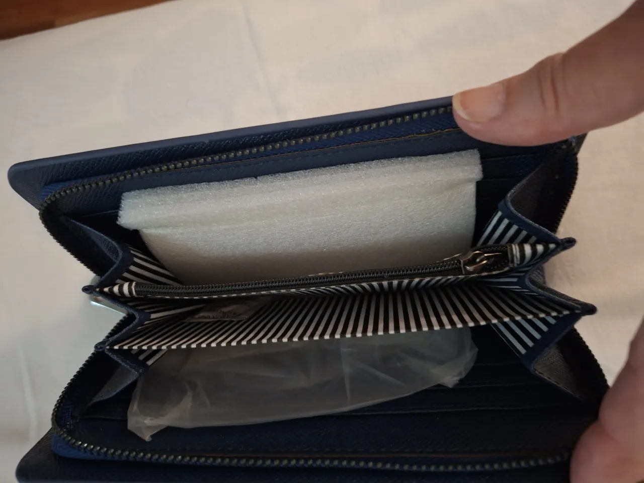 Billetera Stone - Vista 2