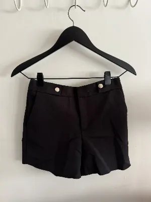 Zara Basic