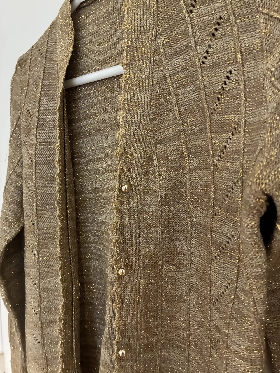 Cardigan A ≠ - Vista 2