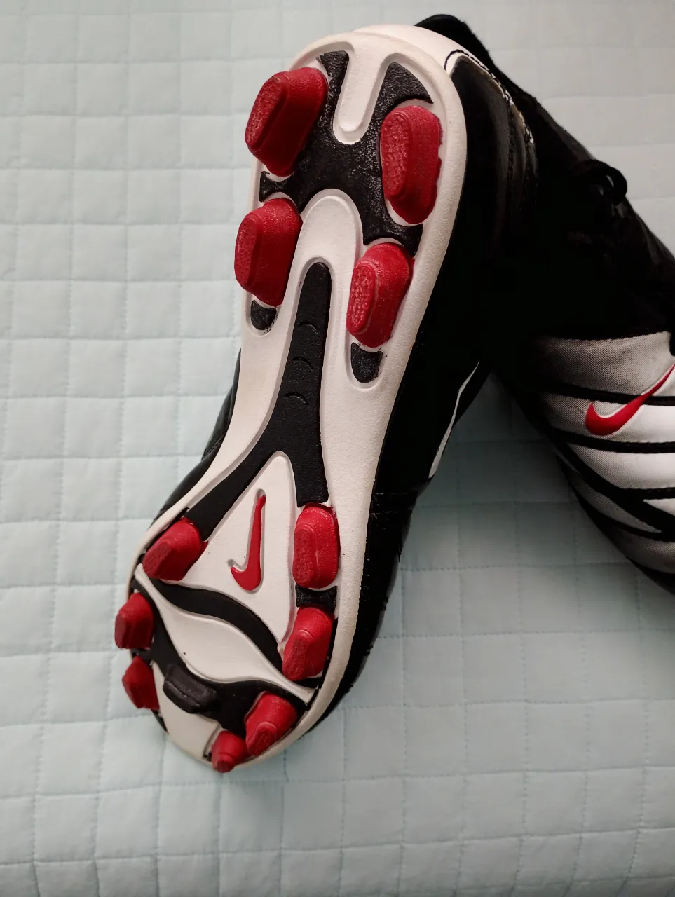 Botín de fútbol Nike - Vista 3