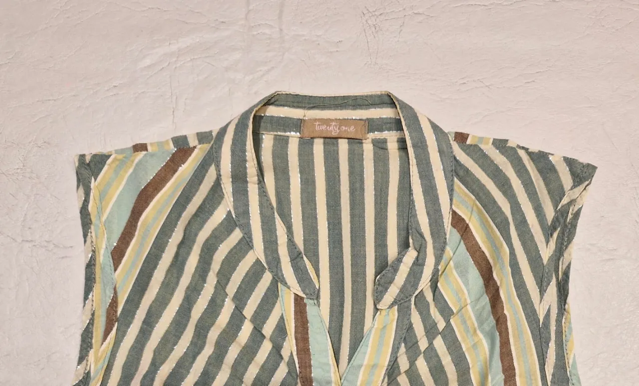 Blusa TWENTY ONE - Vista 3