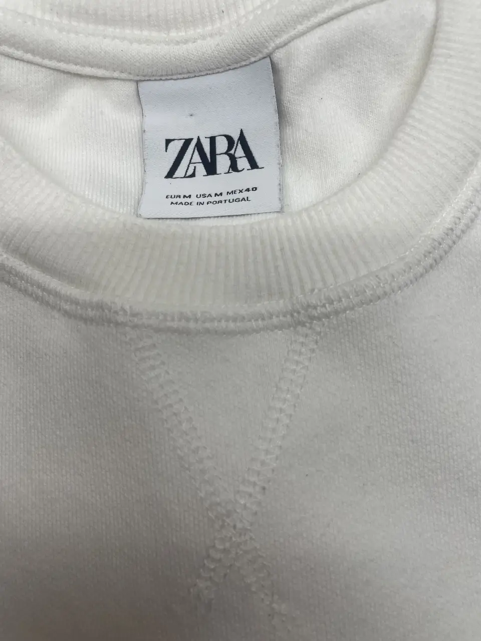Buzo Zara - Vista 2
