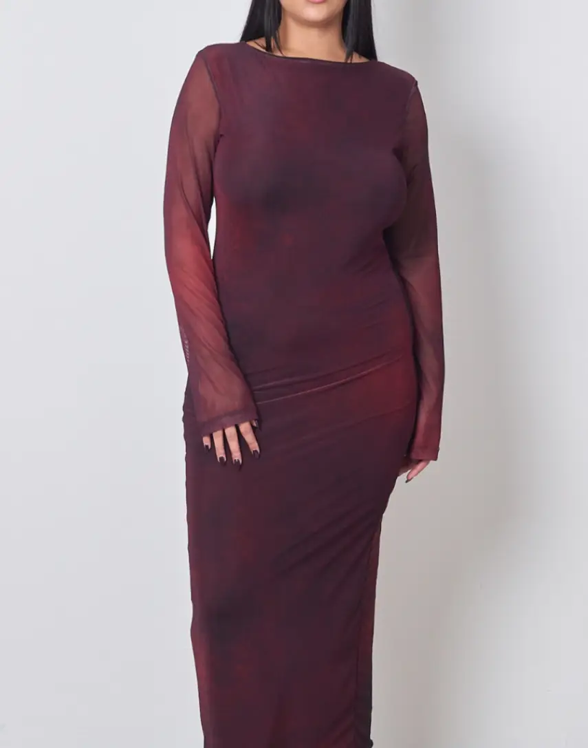 Vestido de microtul largo con mangas largas, ideal para un look elegante y sofisticado. Perfecto para eventos especiales o salidas nocturnas. Tenemos talles XS, S, M, L, XL, XXL, XXXL 