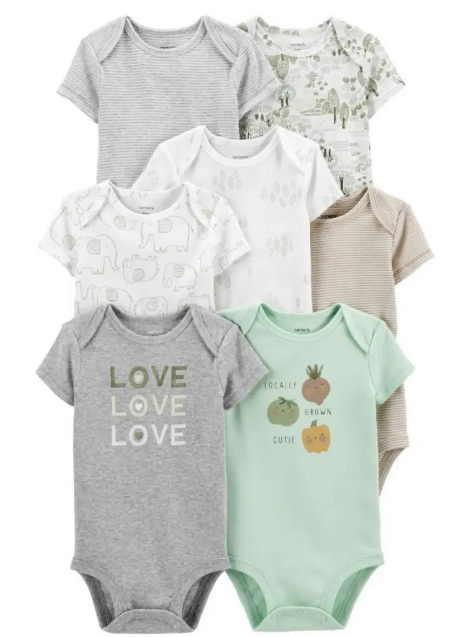 Set de bodies para bebé, manga corta, con estampados variados y frases. Ideal para el día a día.