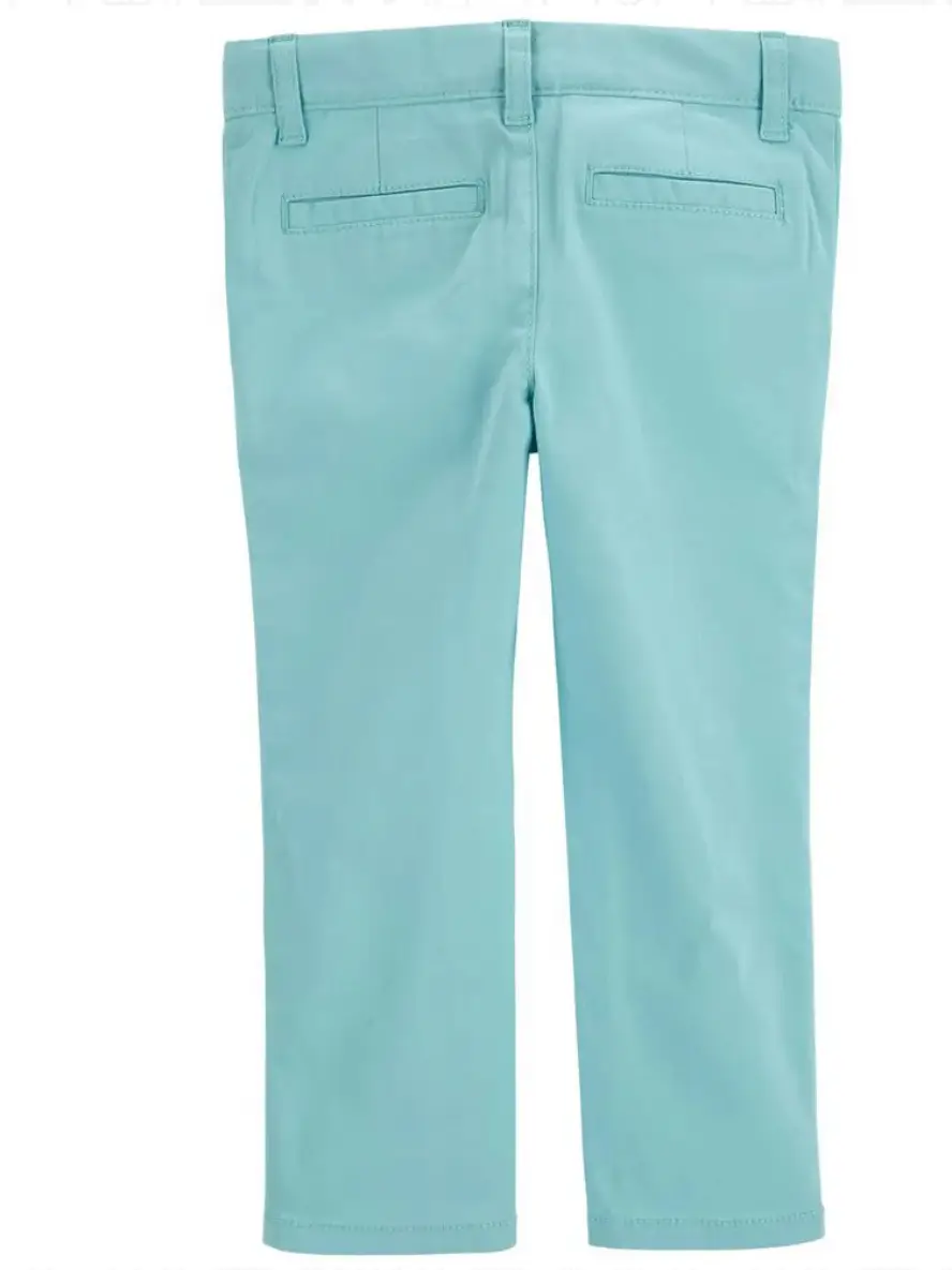 Pantalón chino celeste para niña, ideal para un look casual y cómodo. Perfecto para combinar con remeras y zapatillas.