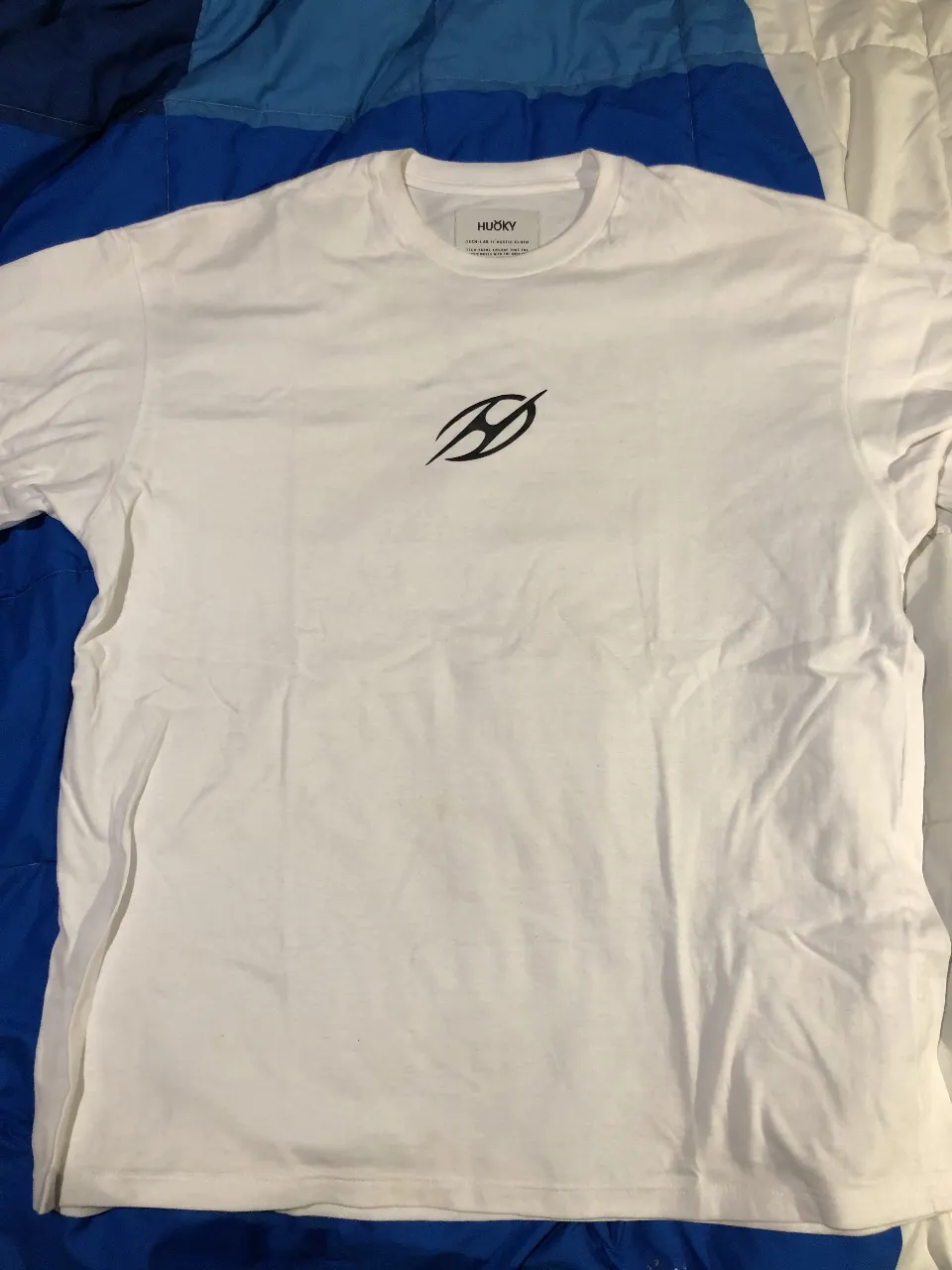 Remera overzice blanca marca “HUOKY”

Pedi talle L pero me queda com XL o XXL