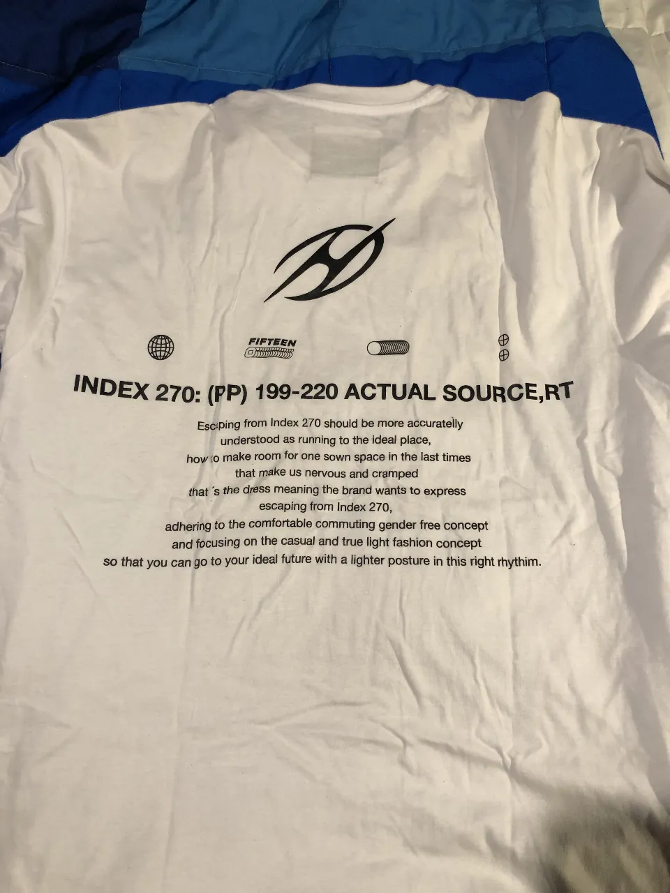 Remera Huoky - Vista 2