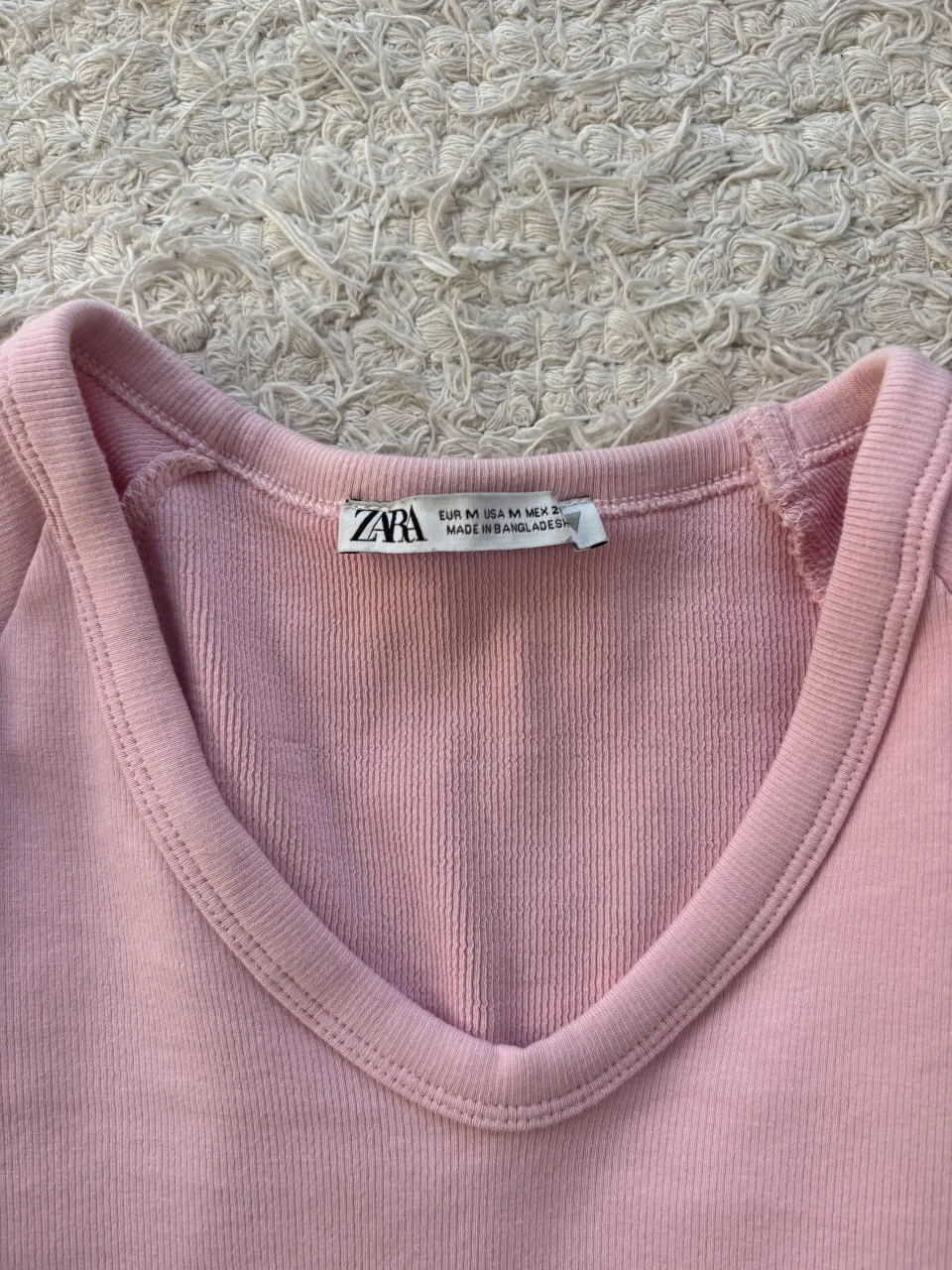 Remera Zara - Vista 3