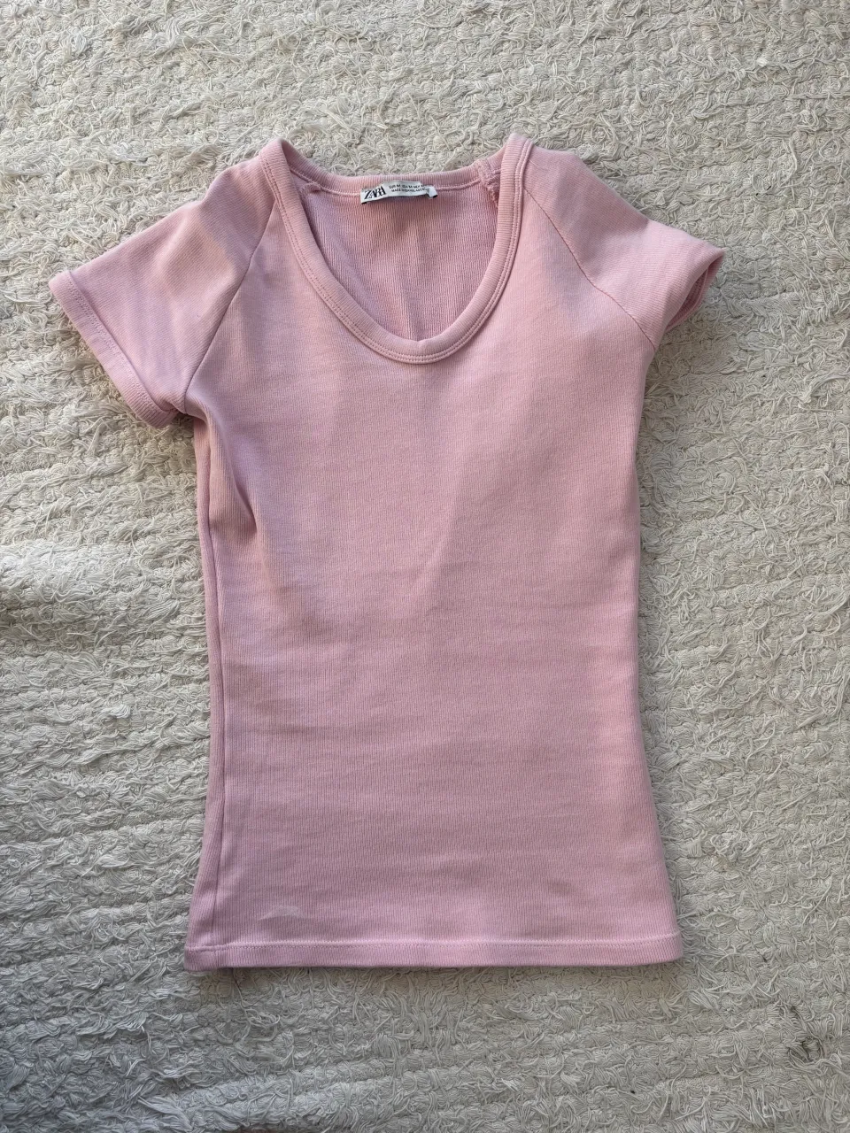 top zara manga corta rosa bebe talle M.