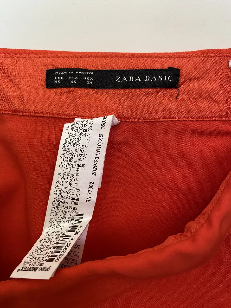 Short Zara Basic - Vista 4