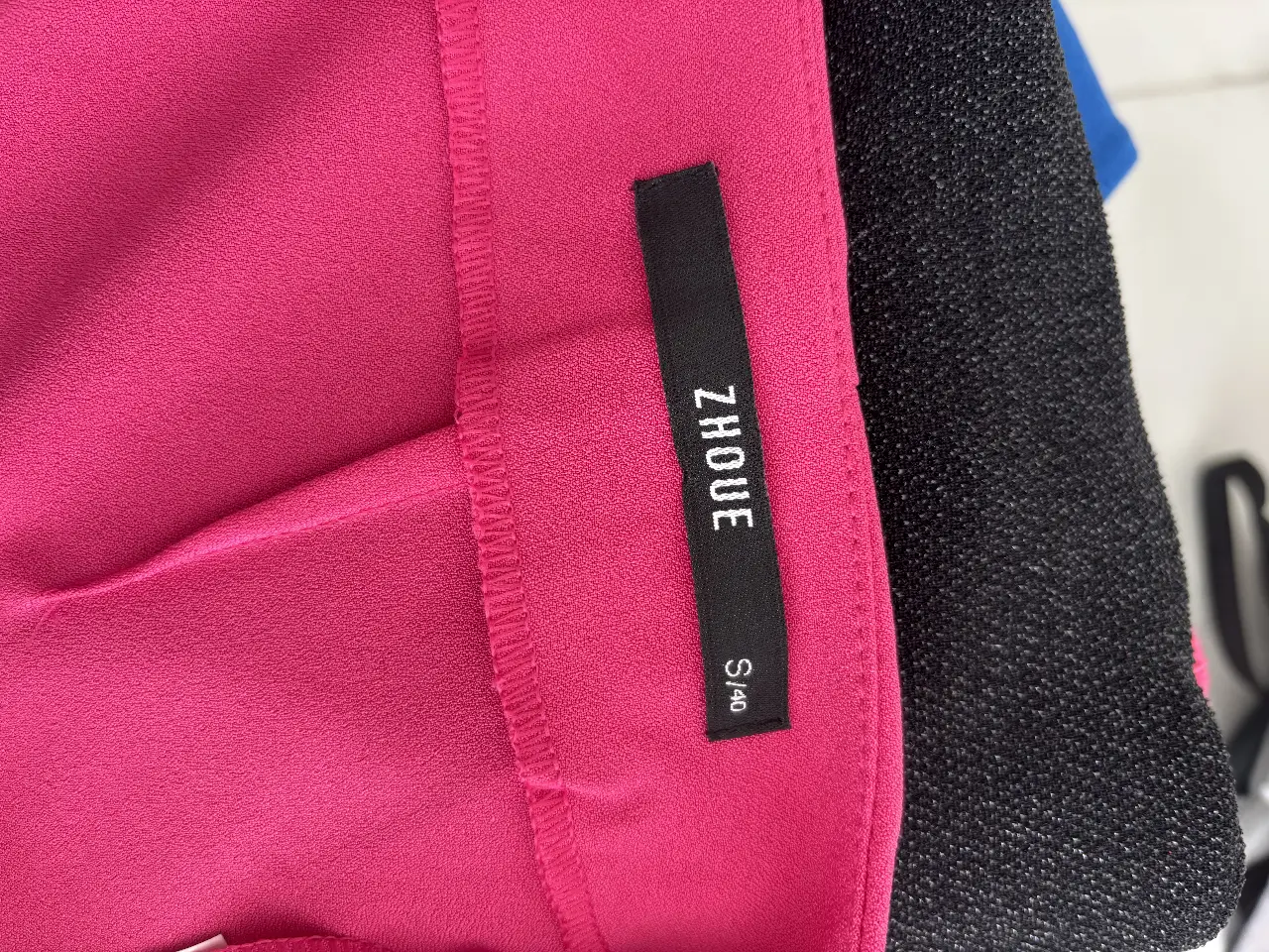 Short Zhoue - Vista 3