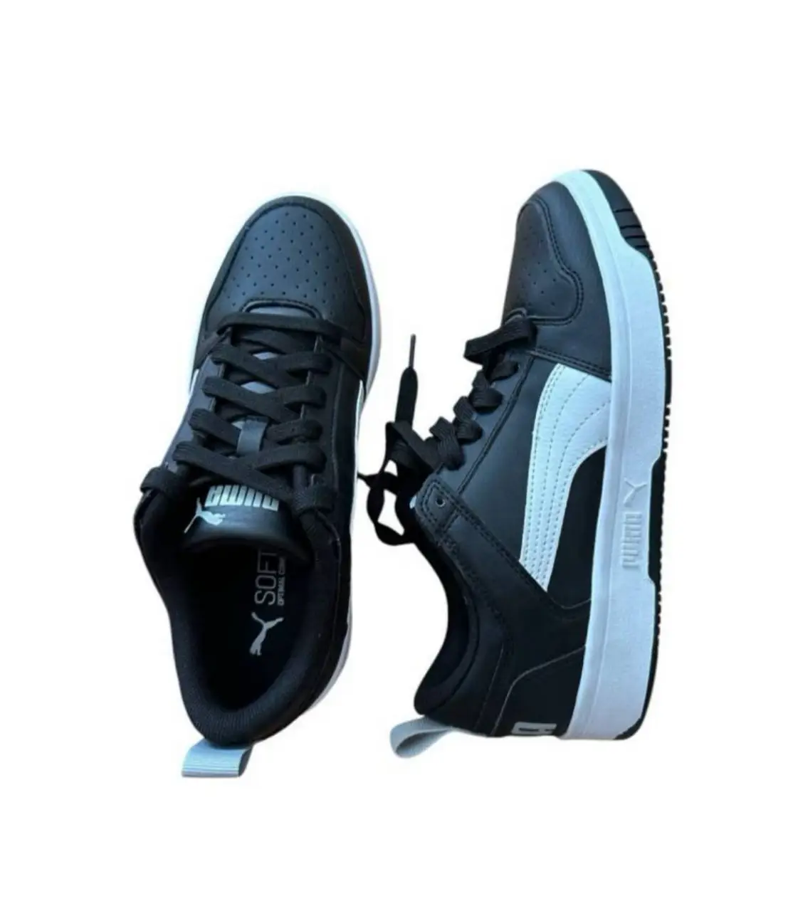 Zapatillas Puma NUEVAS. Color negro con detalles blancos, ideales para un look casual y deportivo.  Ningún uso y son talle 37.5