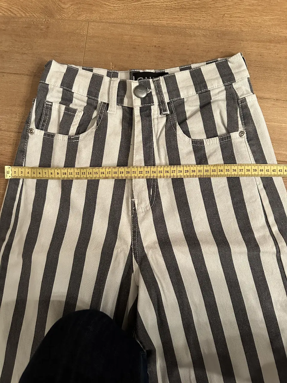 Pantalón CHER. - Vista 3