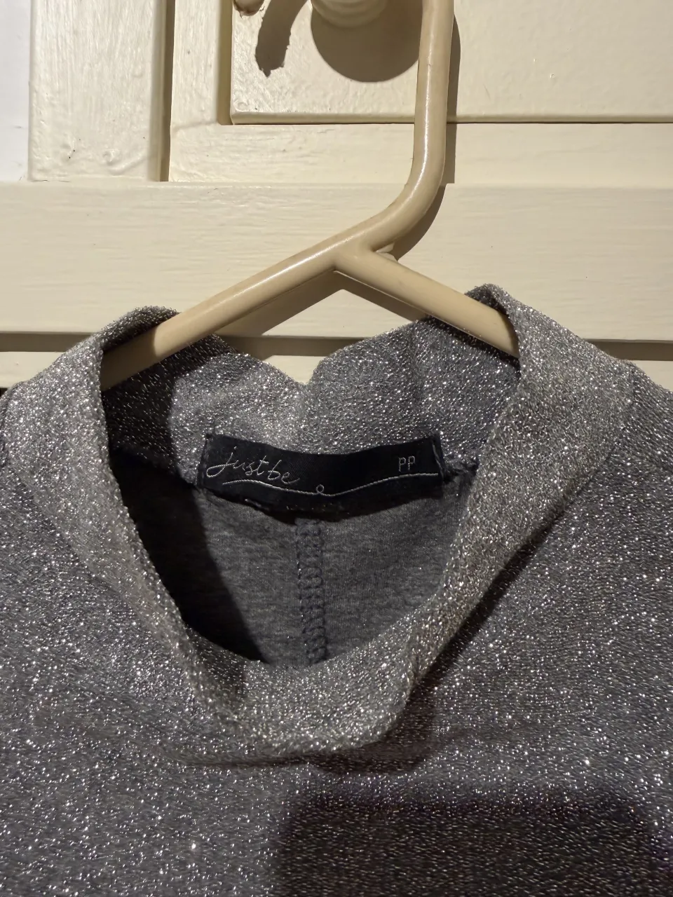 Top Just be - Vista 3