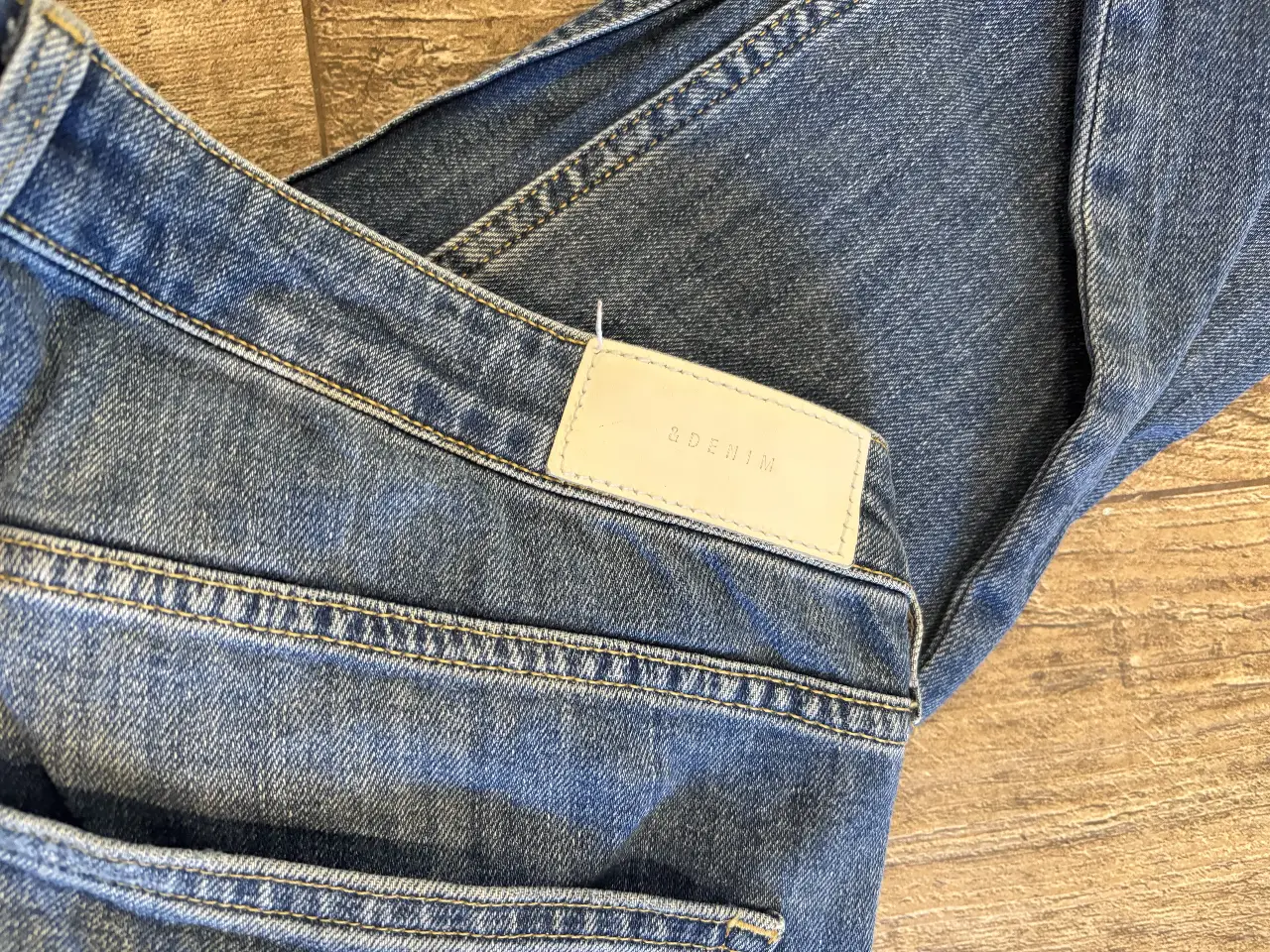 &DENIM - Vista 4