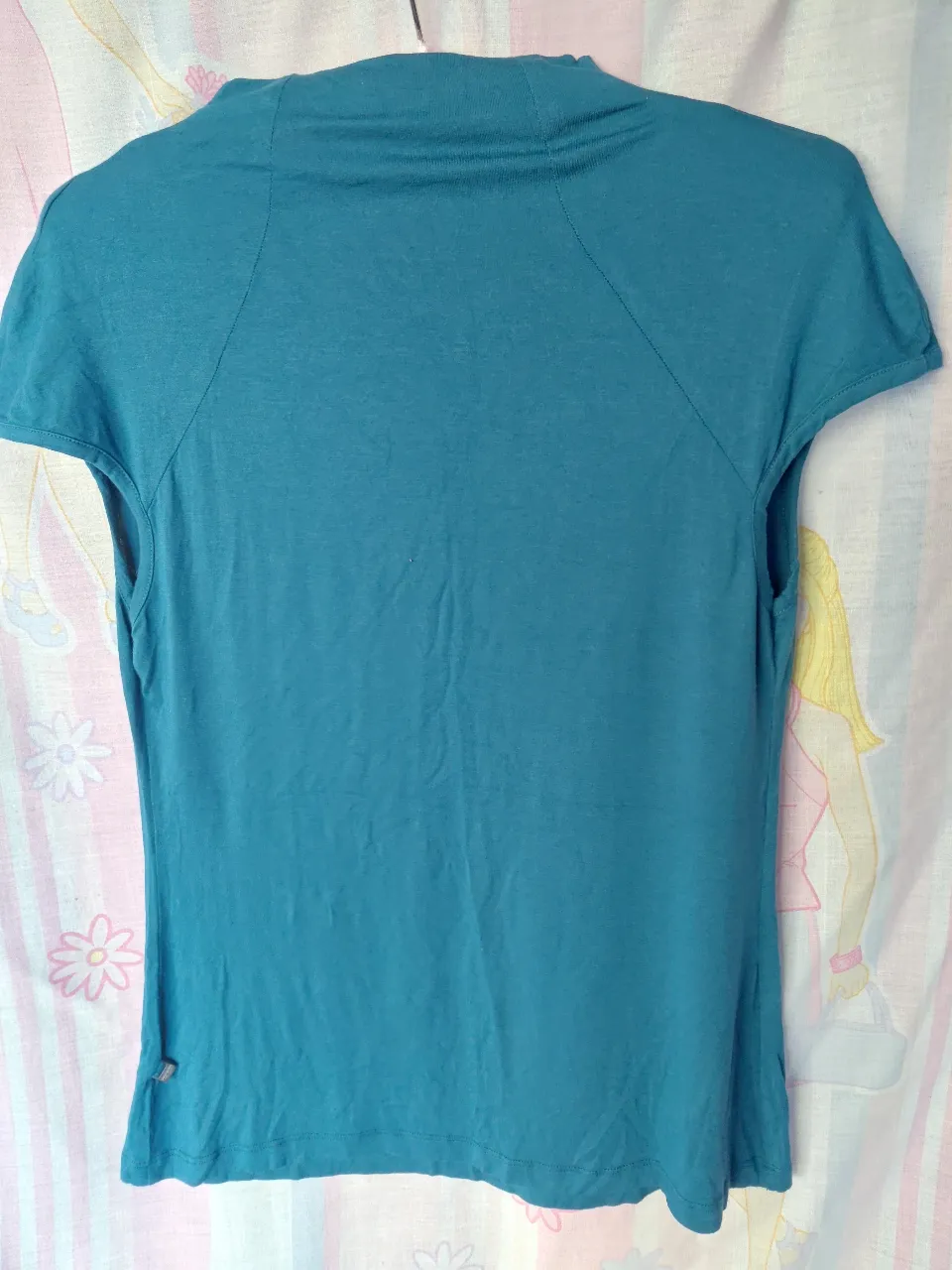 Remera Tucci - Vista 2