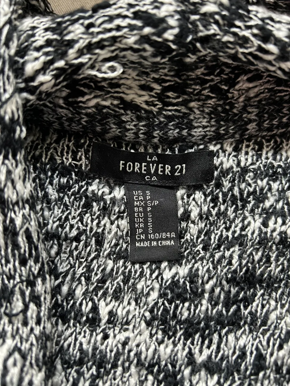 Cardigan Forever 21 - Vista 2