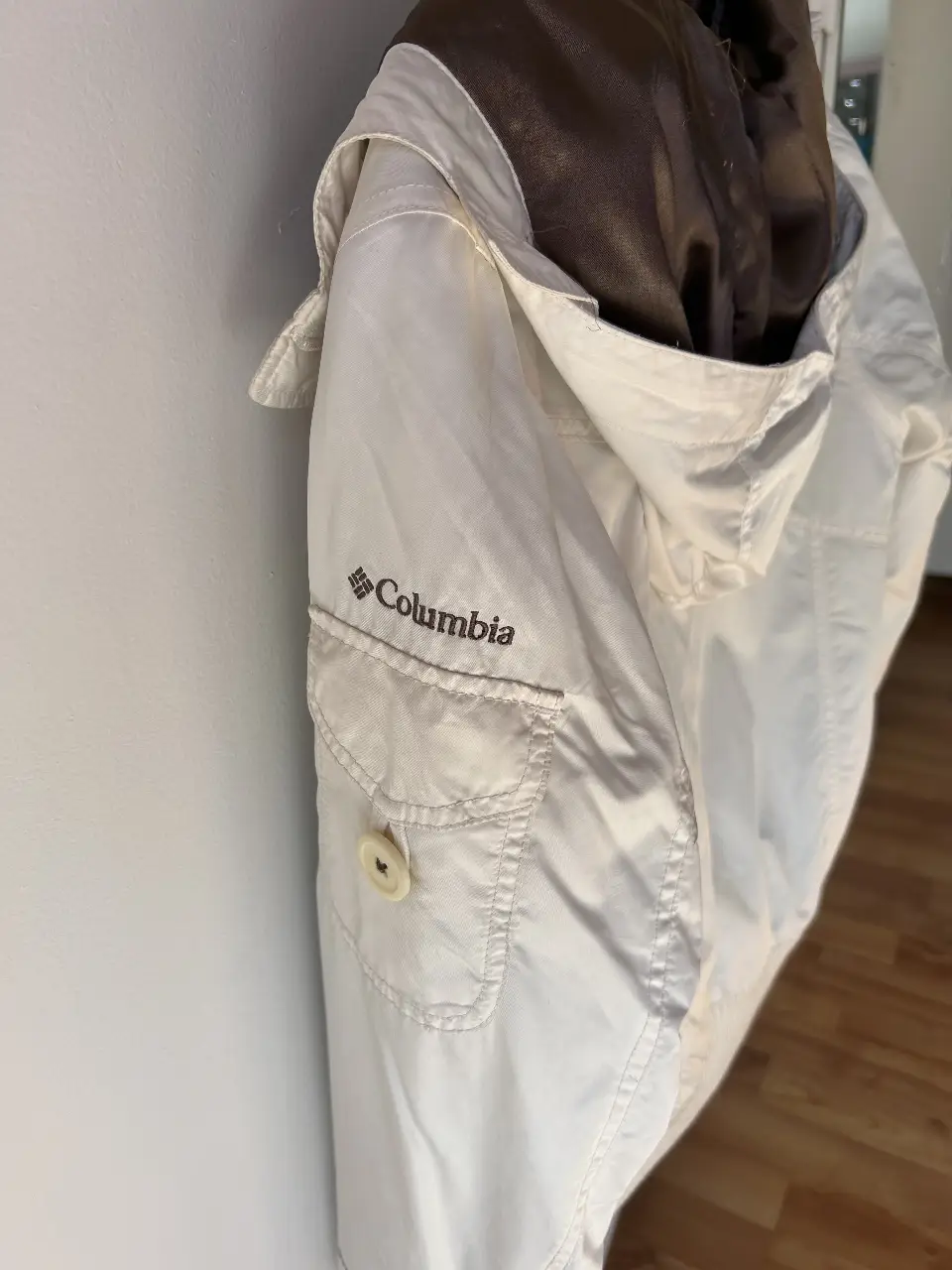 Campera Columbia - Vista 4