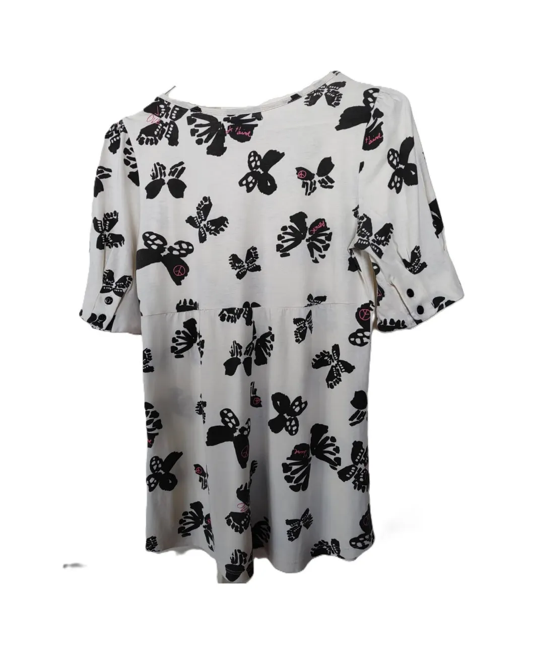 Remera Jazmín Chebar - Vista 2