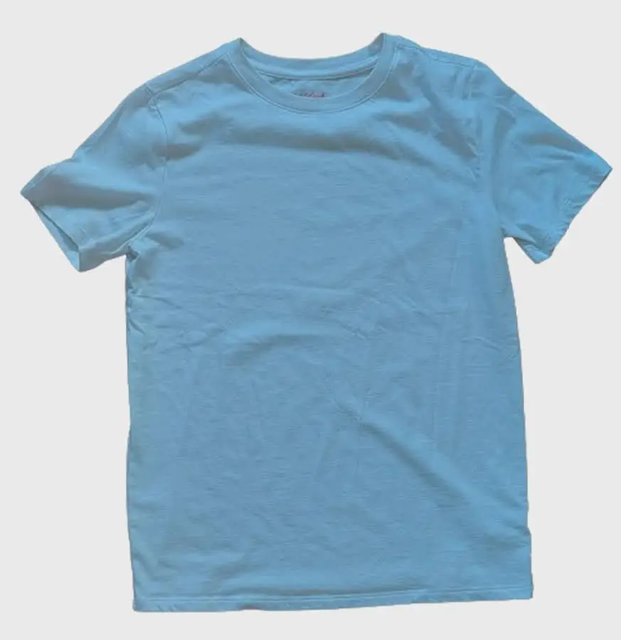 Remera de manga corta blanca, ideal para uso diario. Confeccionada en algodón suave y cómoda. Talle XL (16). Marca Cat & Jack.