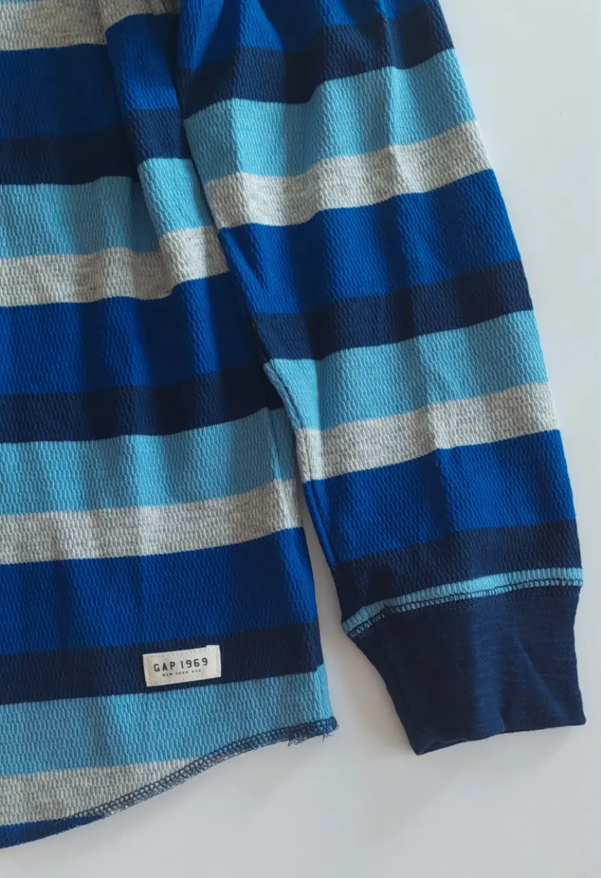 Remera GAP - Vista 3