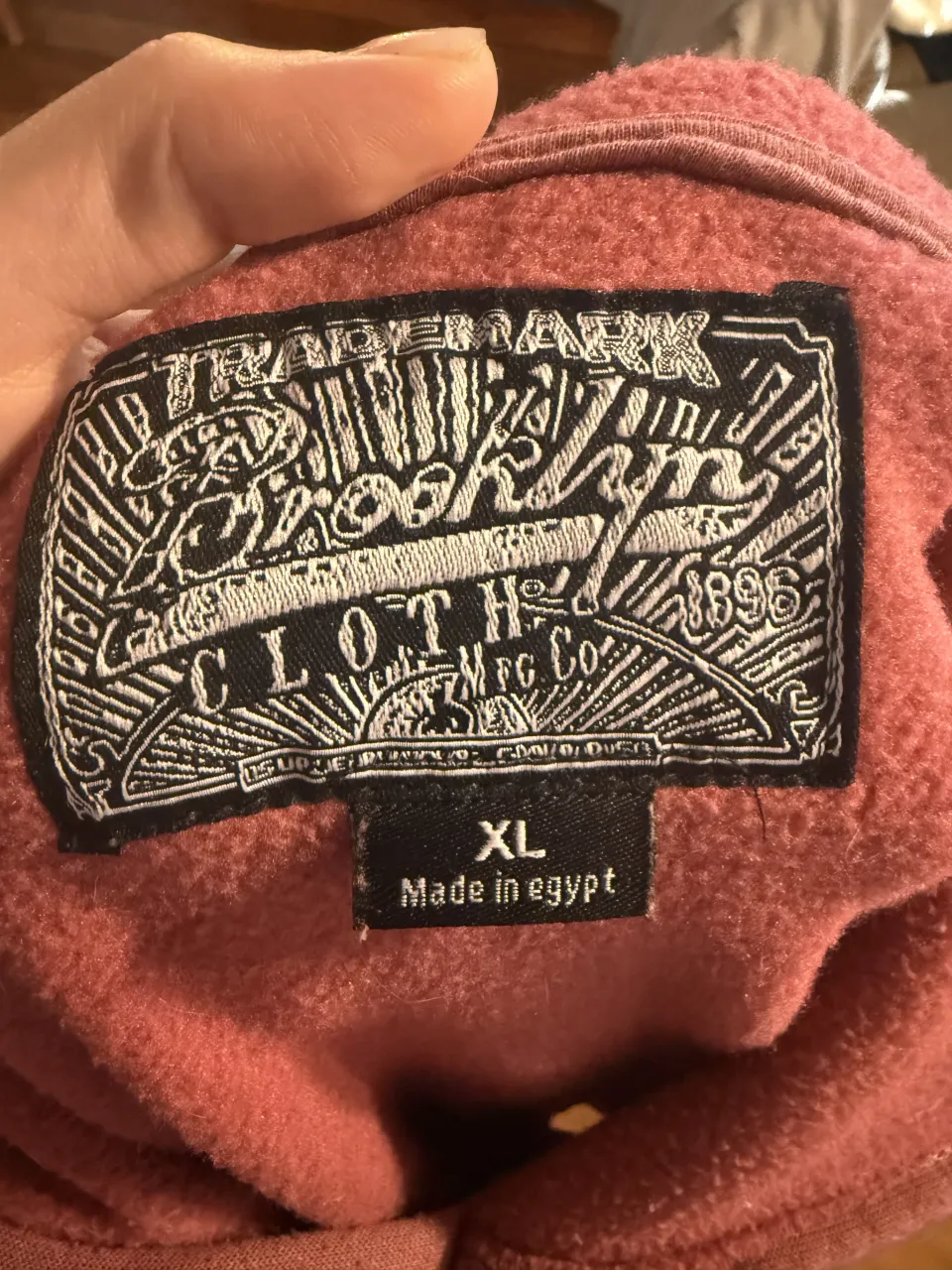 Buzo A ≠ - Vista 3