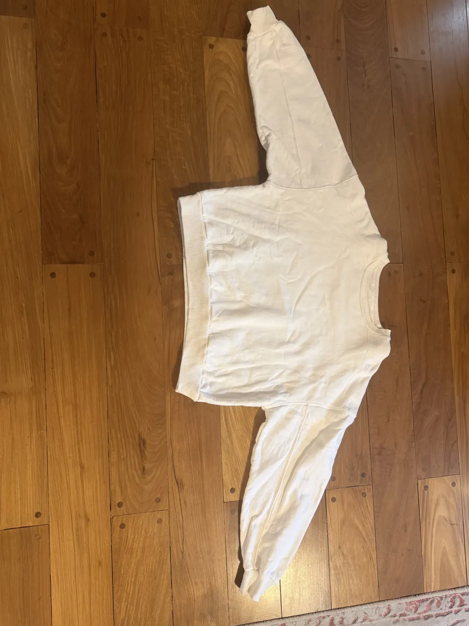 Buzo A ≠ - Vista 2