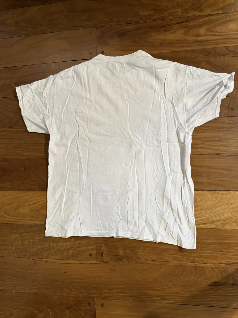 Remera Brisco - Vista 3