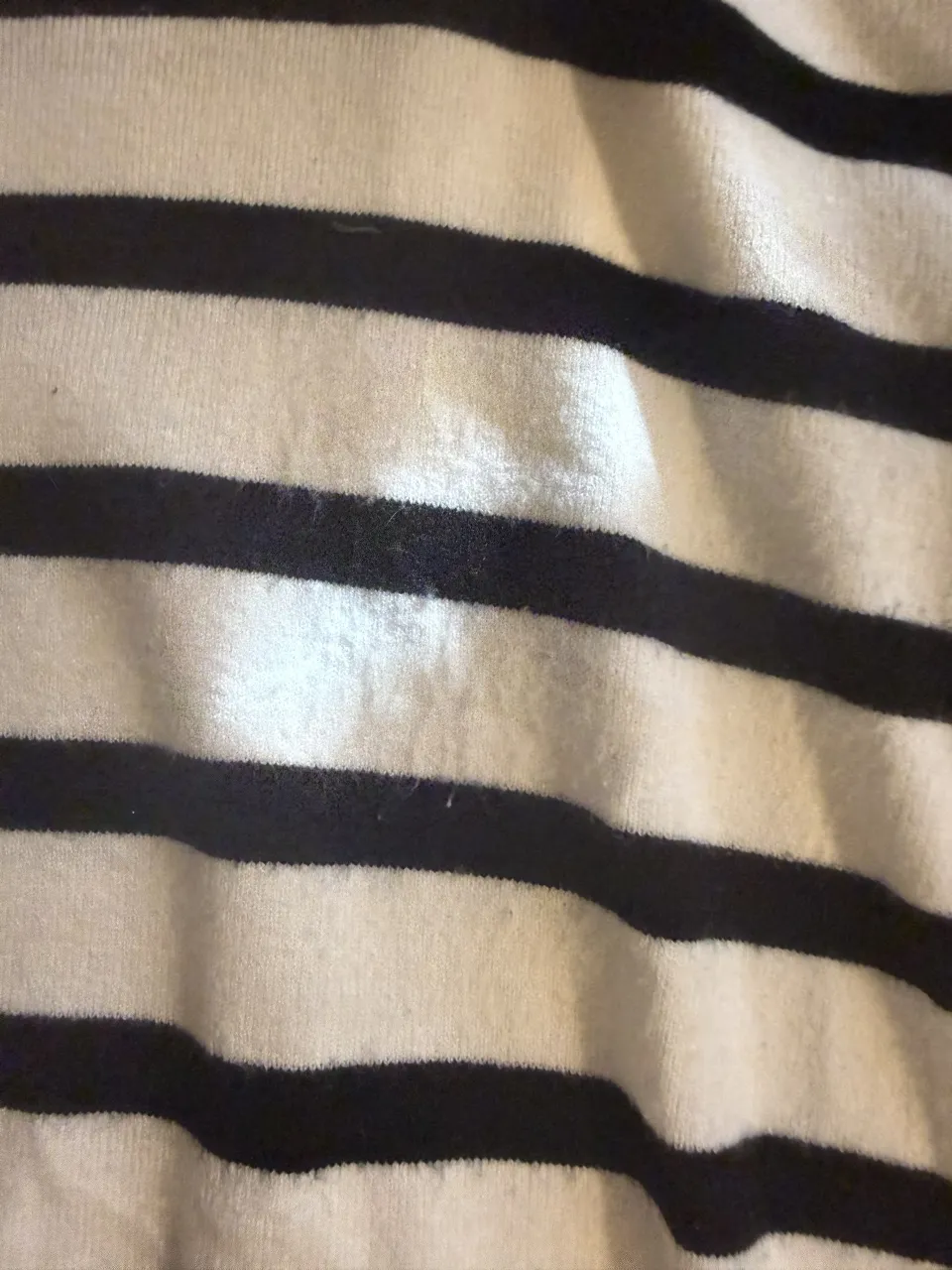 Sweater A ≠ - Vista 2