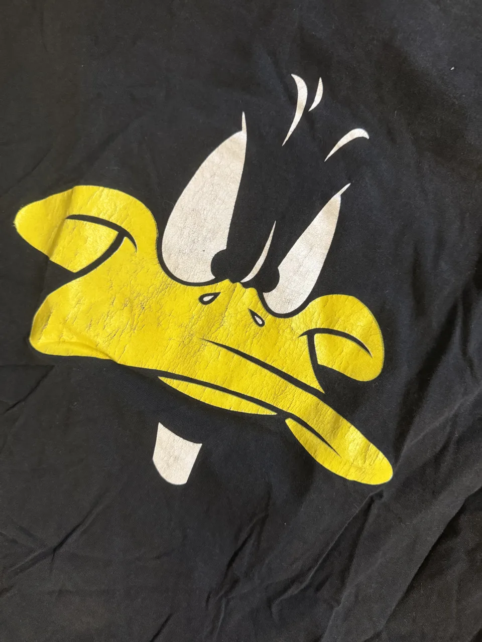 Remera A ≠ - Vista 2