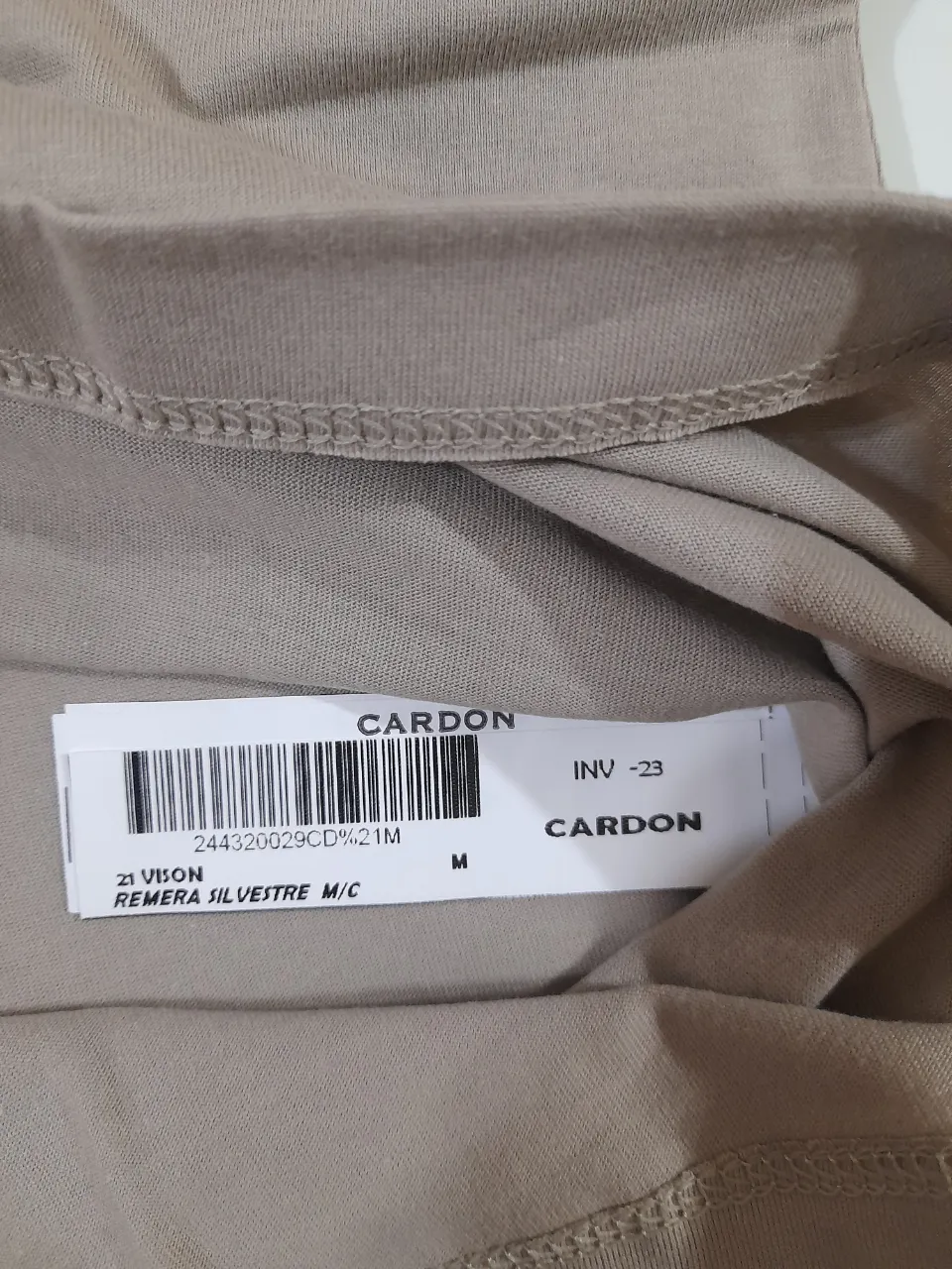Remera Cardon - Vista 3