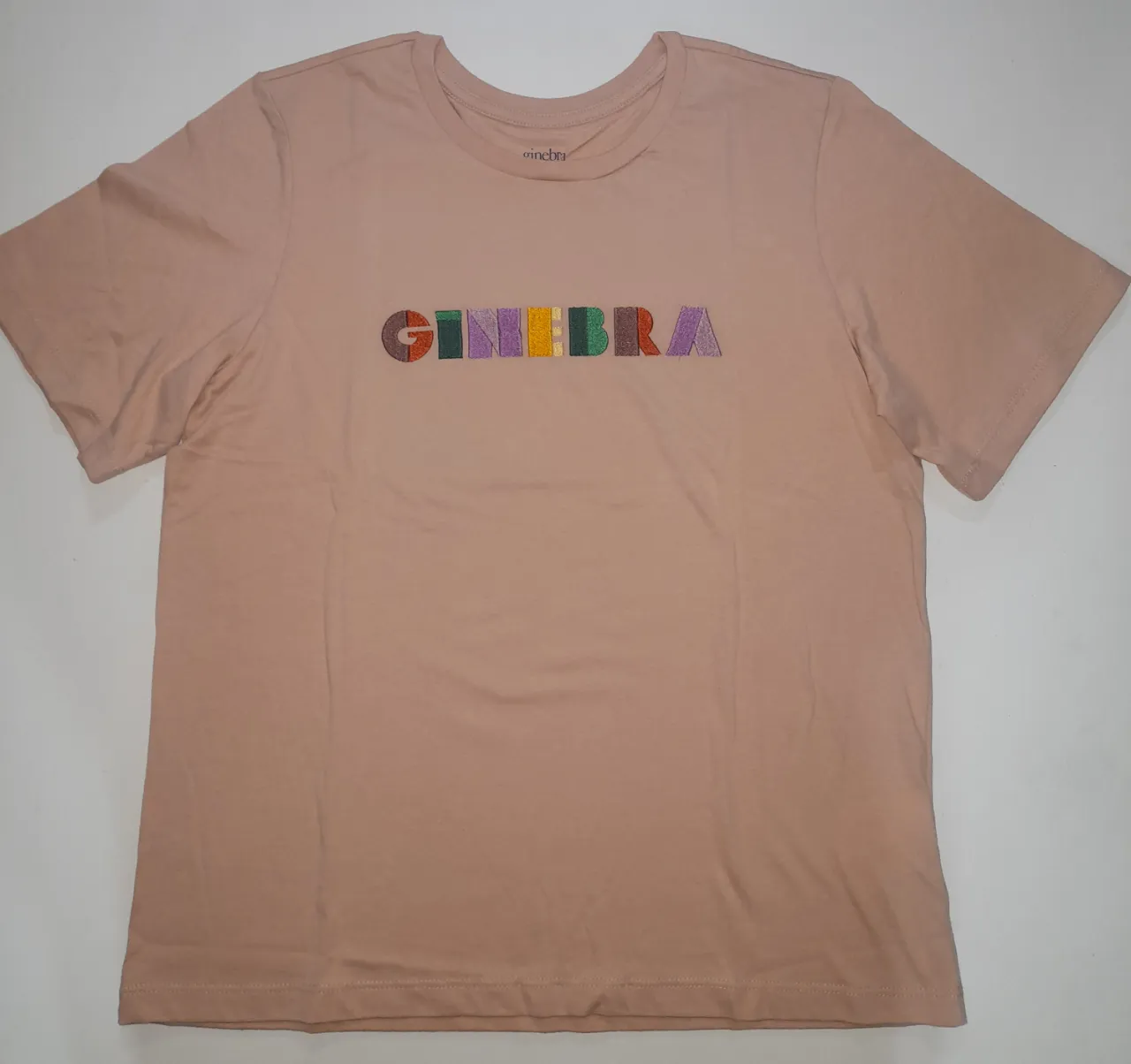 Remera Ginebra - Vista 2