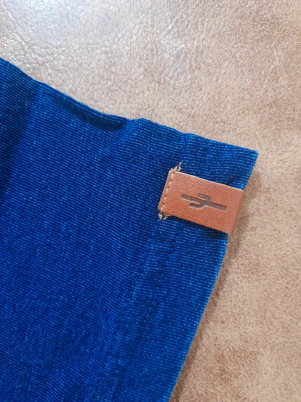 Remera Cardon - Vista 4