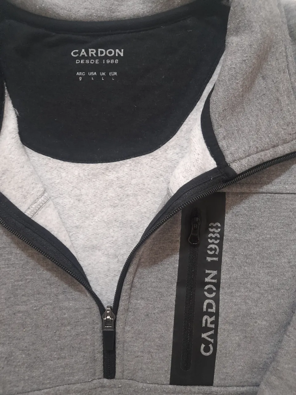 Buzo Cardon - Vista 2