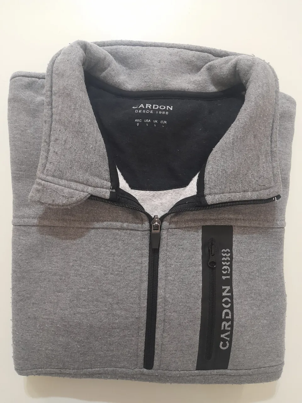 Buzo Cardon - Vista 3