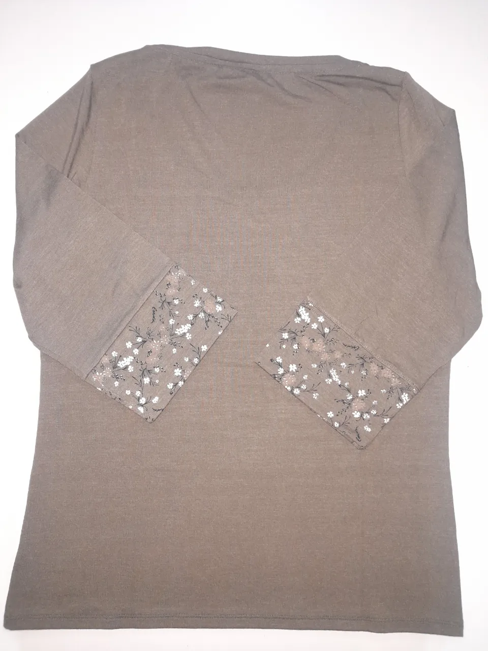 Remera Cardon - Vista 3