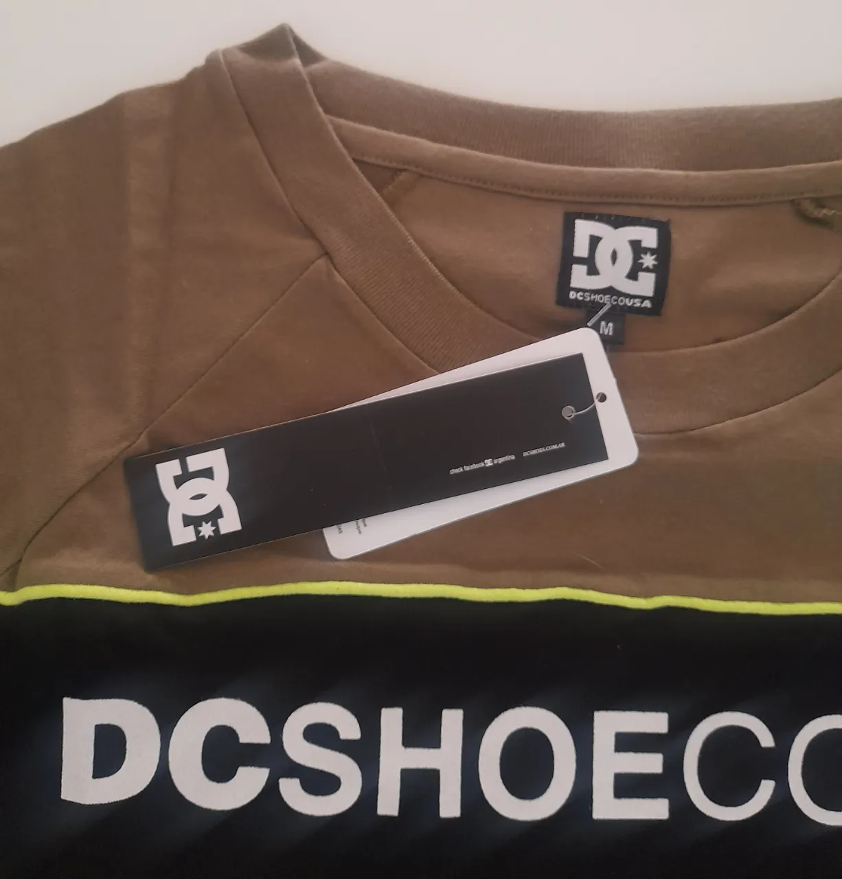 Remera DC Shoes - Vista 2
