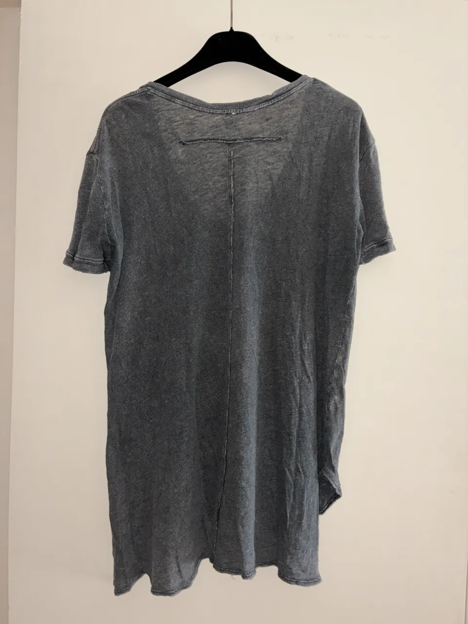 Remera Urban Outfitters - Vista 2