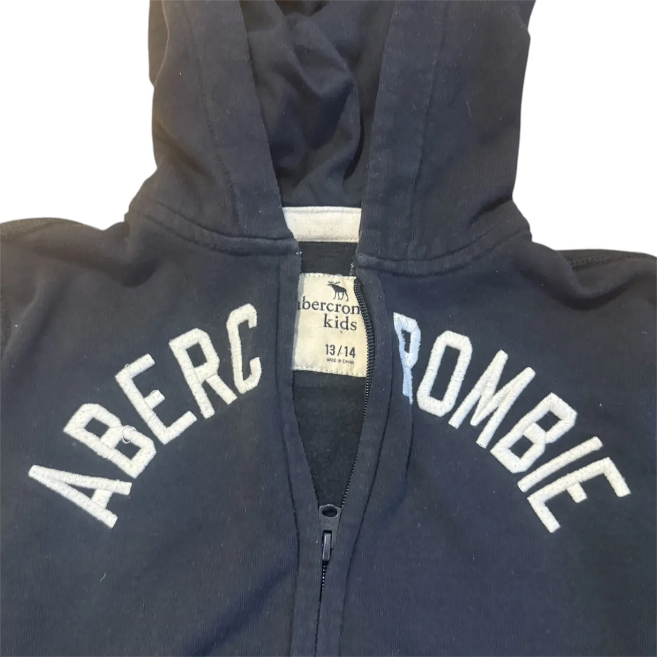 Buzo Abercrombie & Fitch - Vista 3