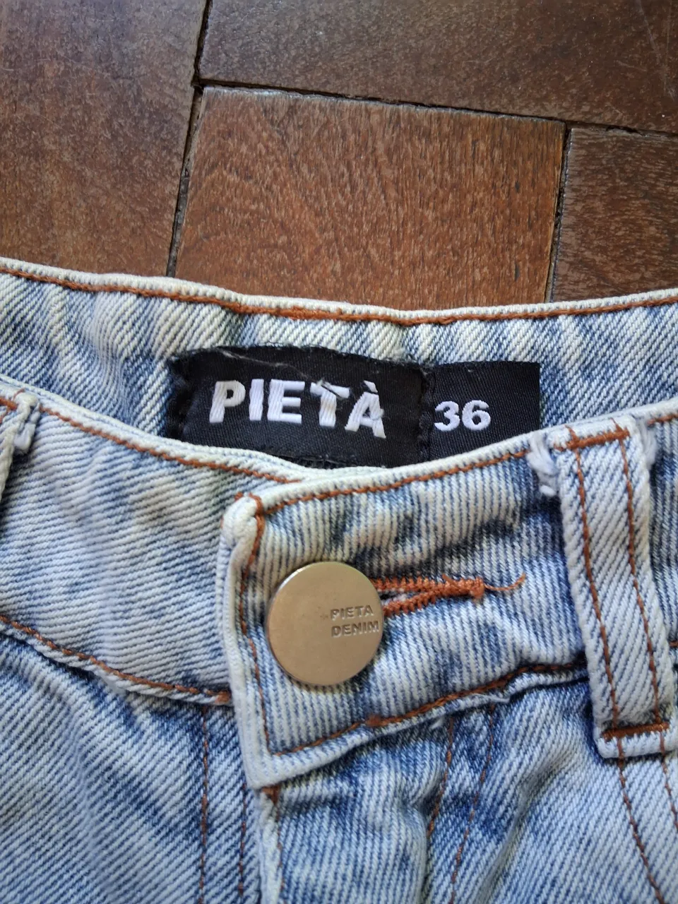 Short PIETA - Vista 2