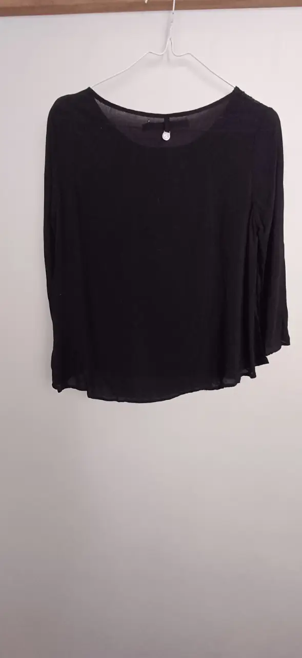 Blusa KEVINSGTON - Vista 4