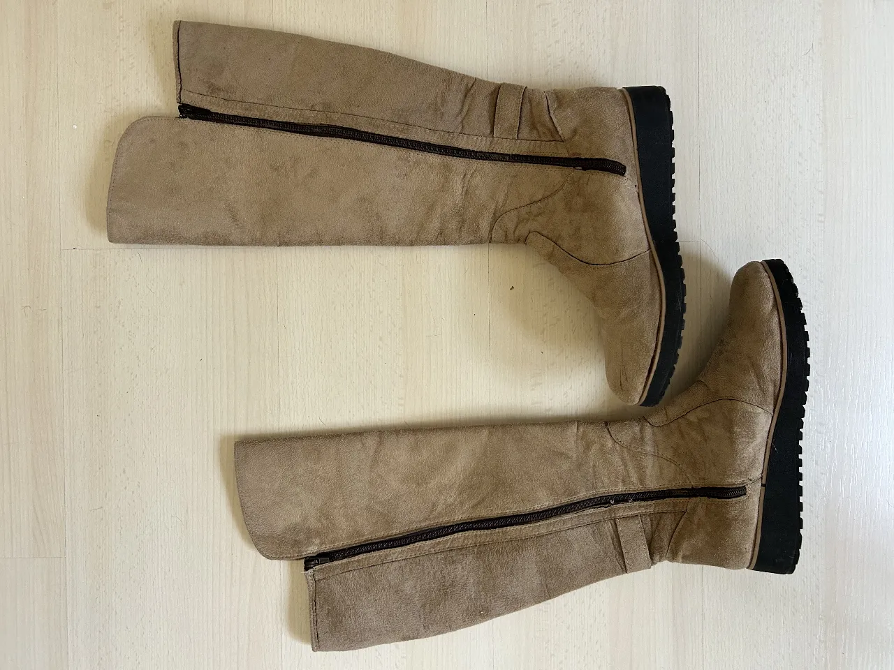 Botas Otra - Vista 3