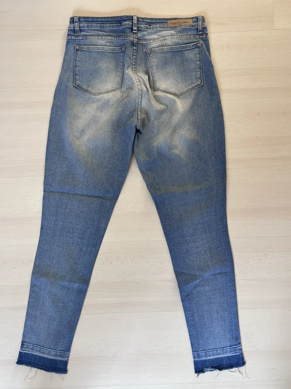 Jean Cuesta Blanca - Vista 3