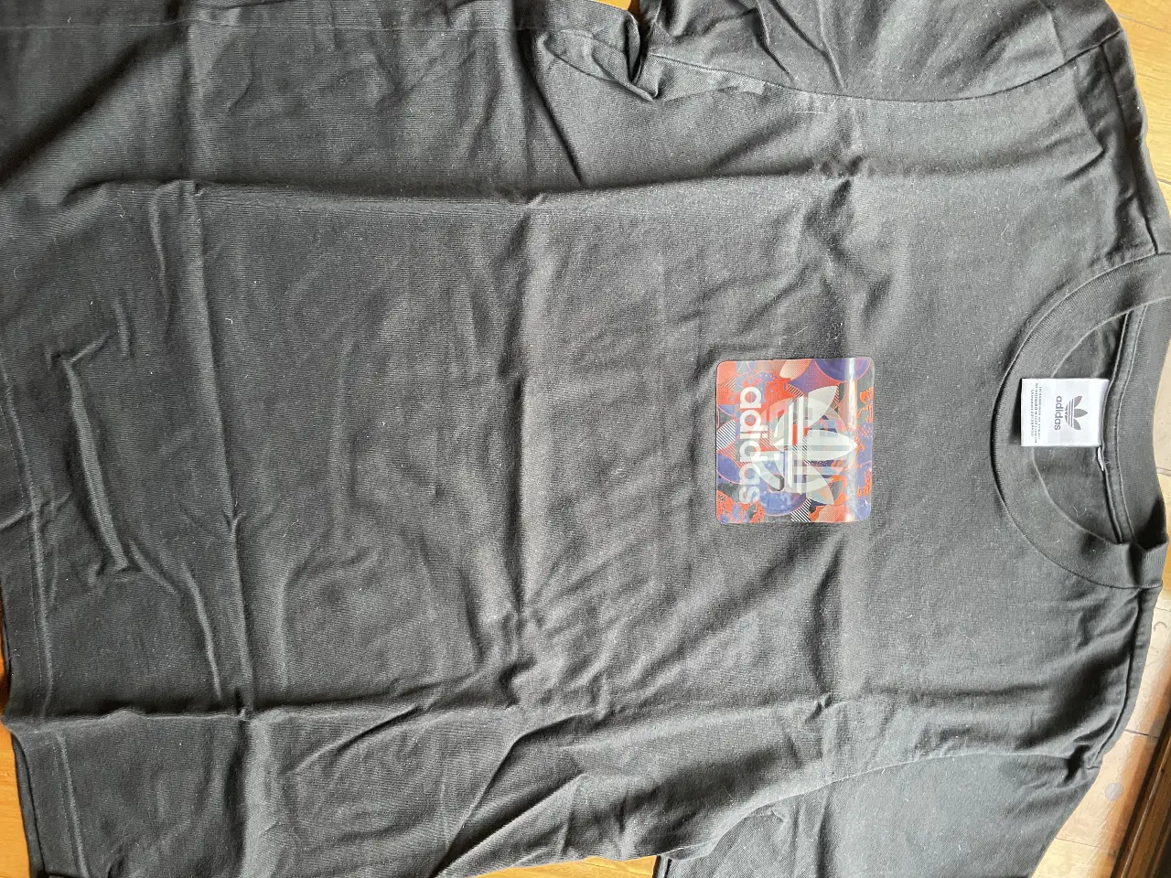Remera adidas - Vista 3