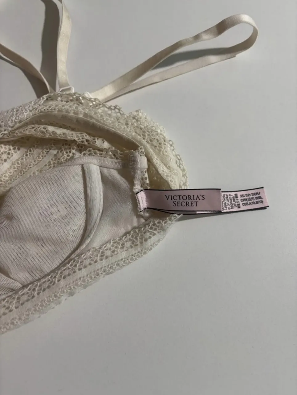 Corpiño Victoria's Secret - Vista 2