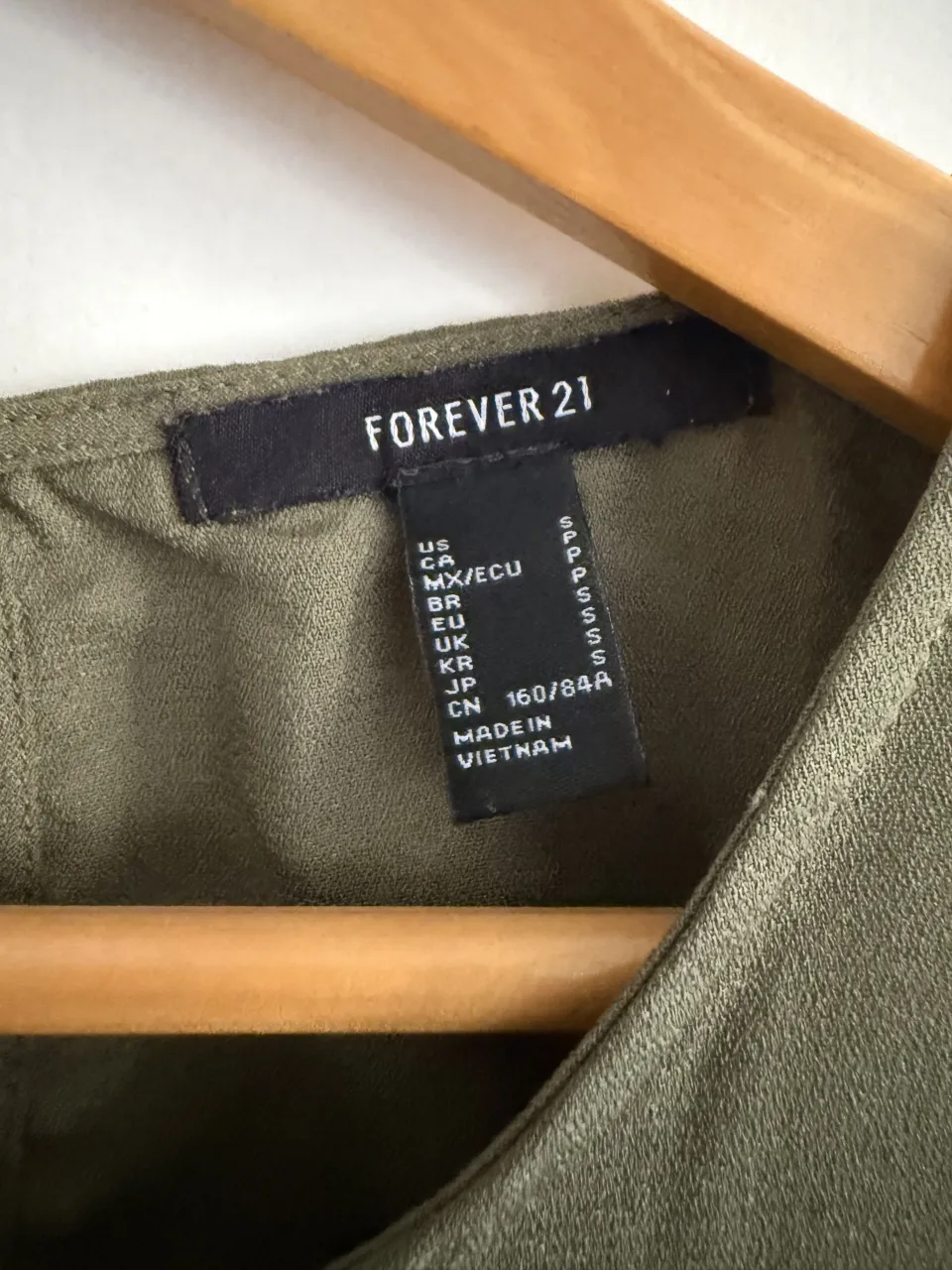 Top Forever 21 - Vista 5