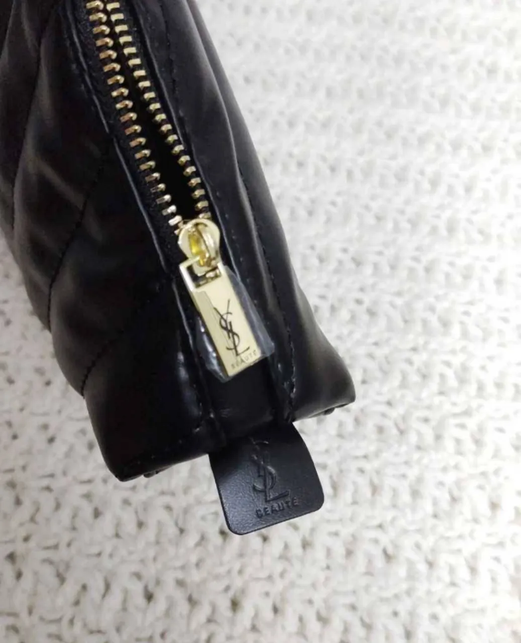 Neceser Yves Saint Laurent - Vista 3