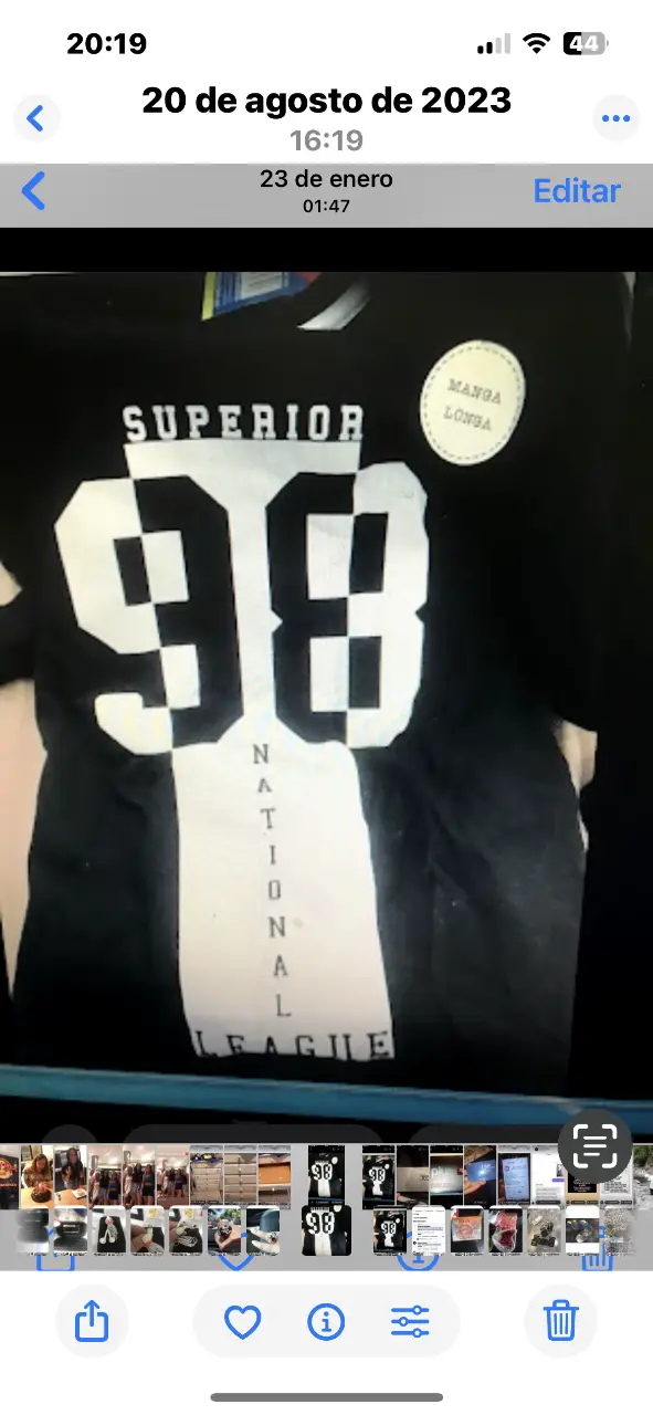 Remera manga larga varón talle 8   negra con estampado "SUPERIOR 98 NATIONAL LEAGUE" en blanco. Estilo deportivo y casual, ideal para un look urbano.