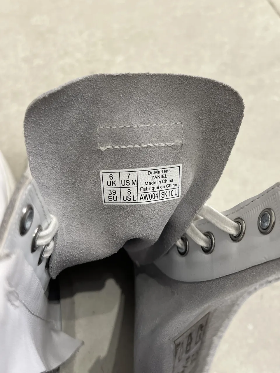 Borcegos Dr. Martens - Vista 5